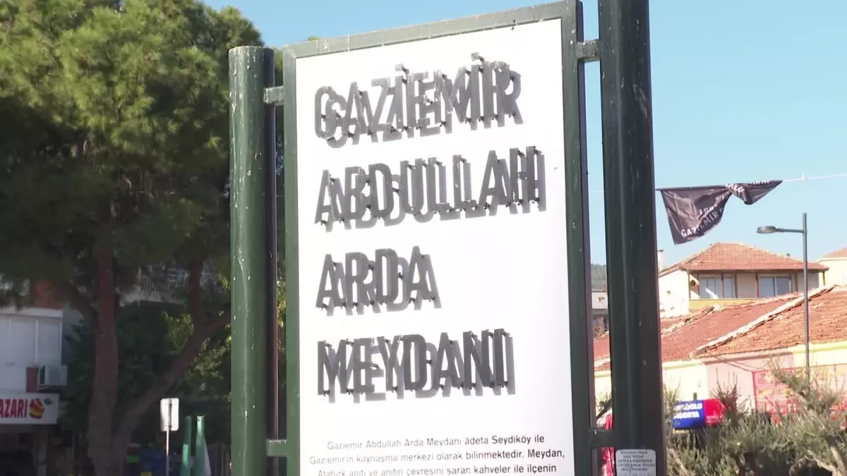 İzmir’in Gaziemir Meydanı Yenilendi