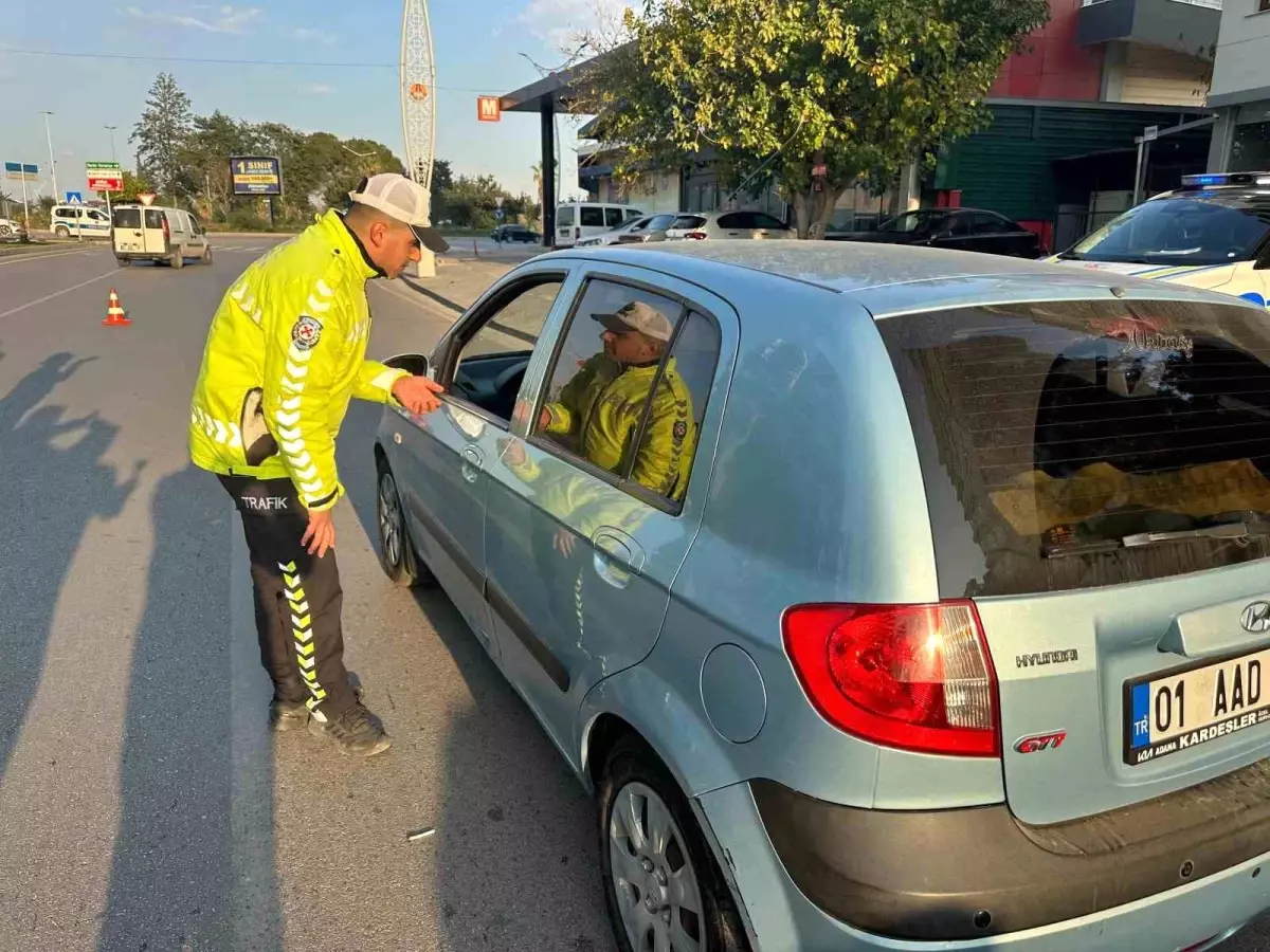 Adana’da Trafik Polisi’nden Bilgilendirme