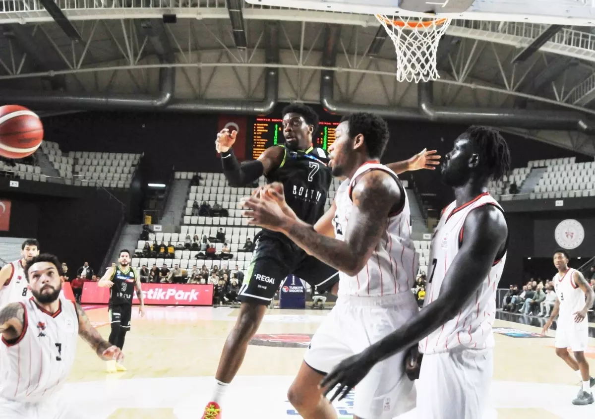 Manisa Basket, Merkezefendi Belediyesi’ni 80-75 Mağlup Etti