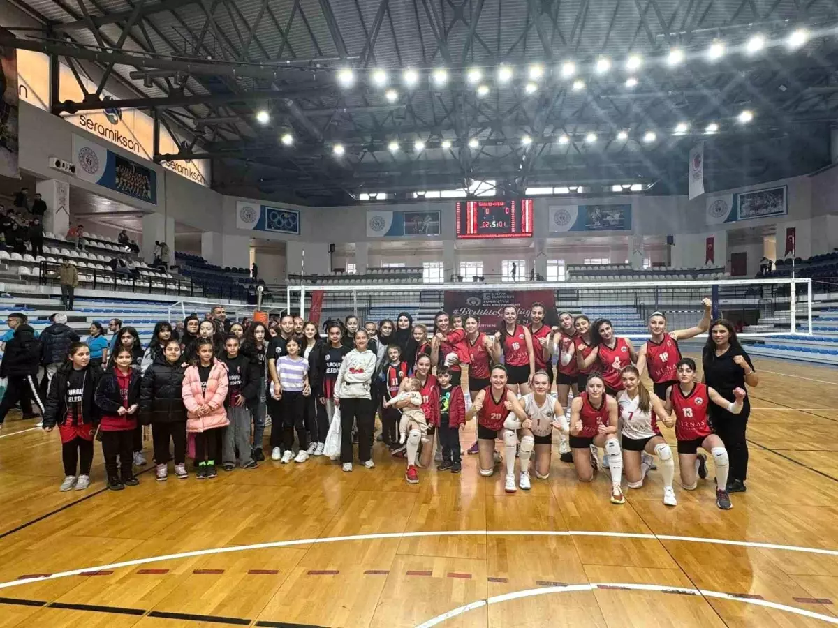 Turgutlu Belediyespor’un Kadın Takımları İki Galibiyetle Haftayı Kapattı